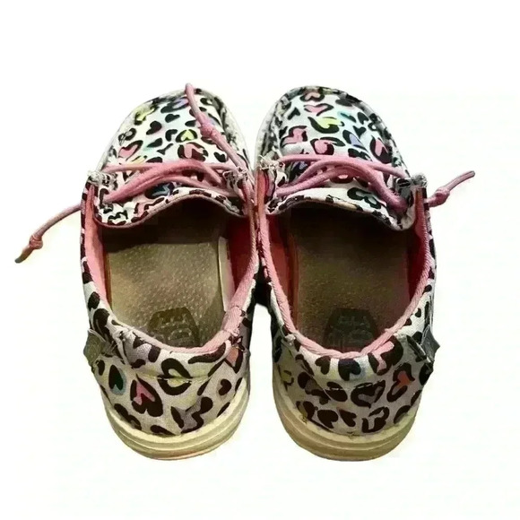Hey Dude Girl's toddler Cat White Heart Leopard Youth Wendy Shoes sz K9 - Picture 2 of 9